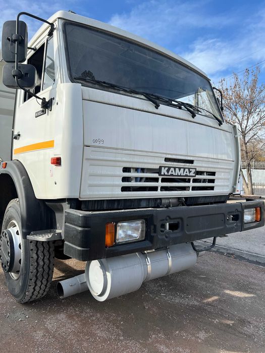 Автосамосвал  КАМАЗ грузоподъёмность 15 т