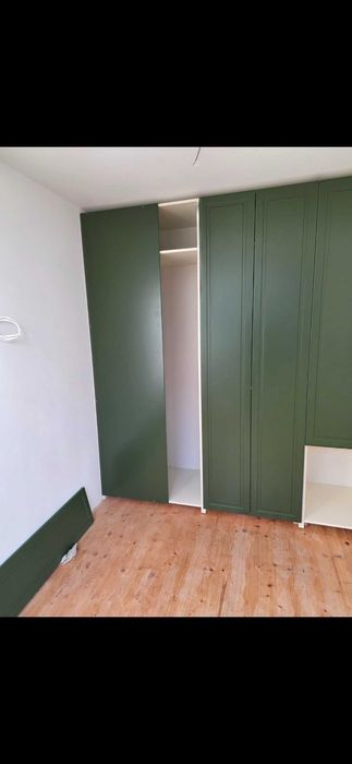 Модулна гардеробна и врати