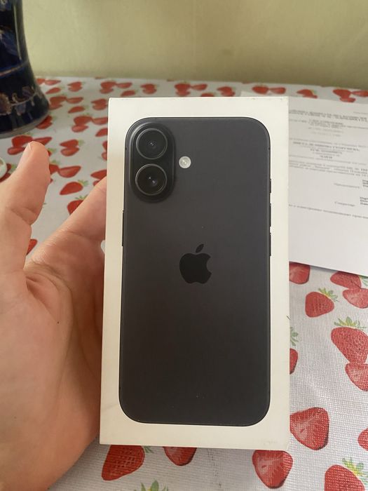 Iphone 16 , black , 128 GB