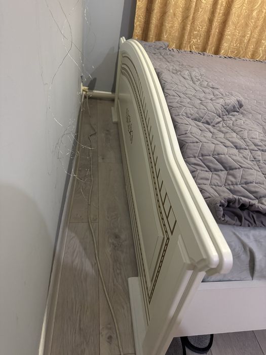 Продается кровать матрас в подарок