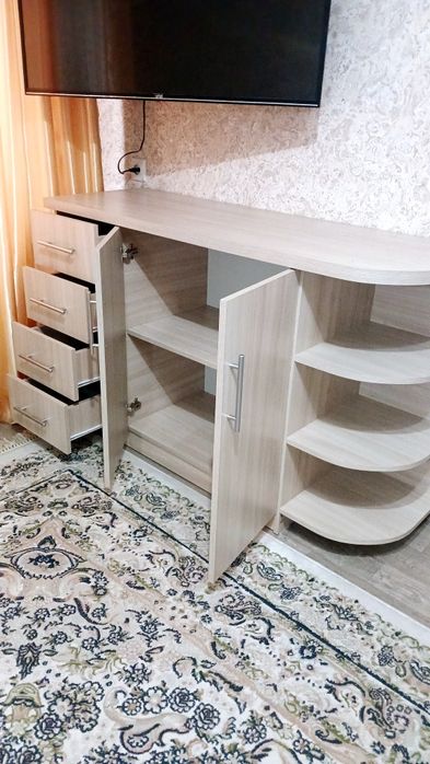 Парные шкафы-комоды в гостиную