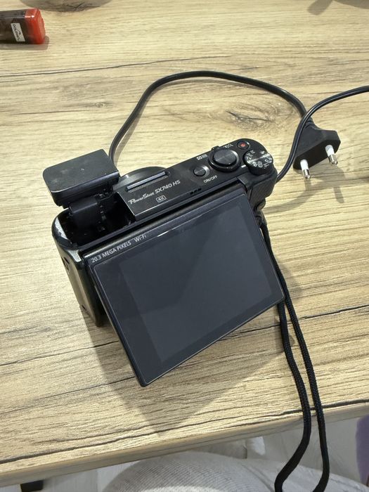 Canon PowerShot SX740 HS 40x