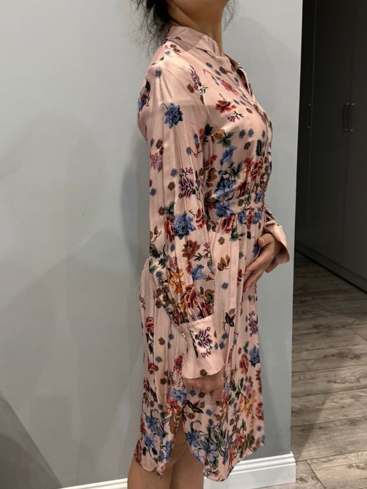Продам платье р36 Massimo Dutti в идеальном состоянии
