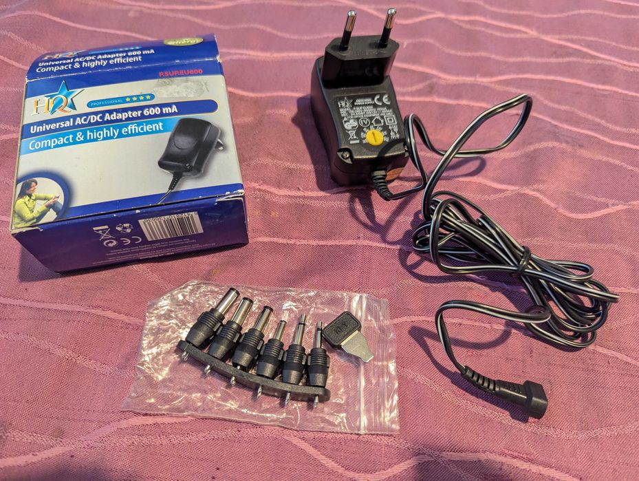 Преносимо радио First Austria FA-2305. Пълен комплект!