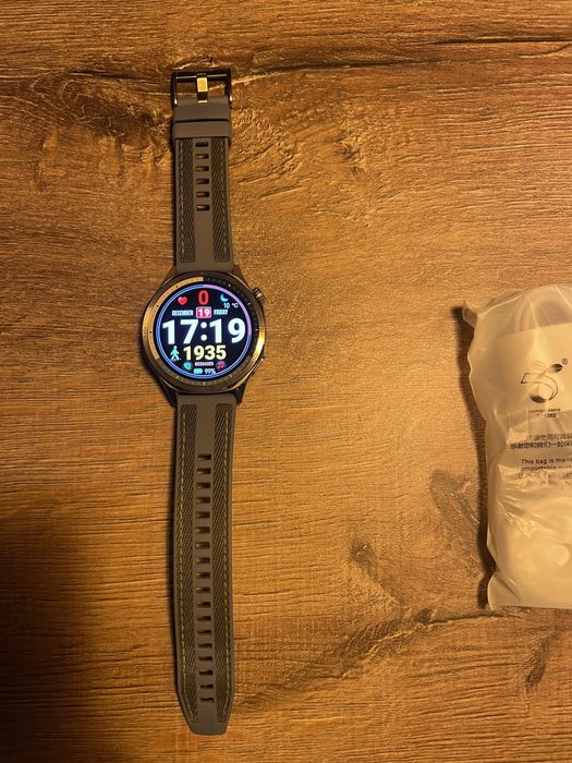 Смарт часовник Huawei GT5