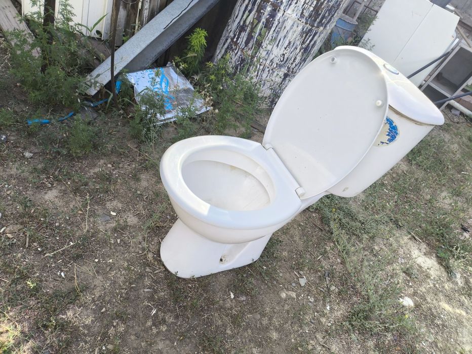 Унитаз цена  18 000