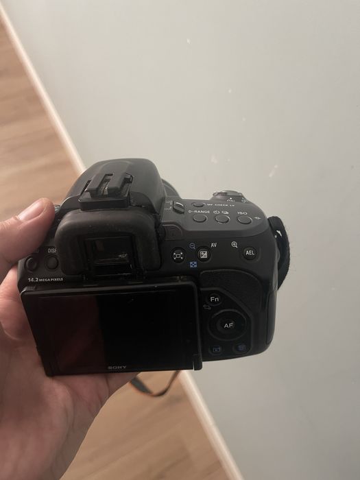 Sony alpha550, с двуми линзами и сумка