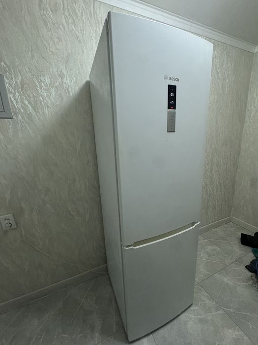 Продам Холодильник BOSCH