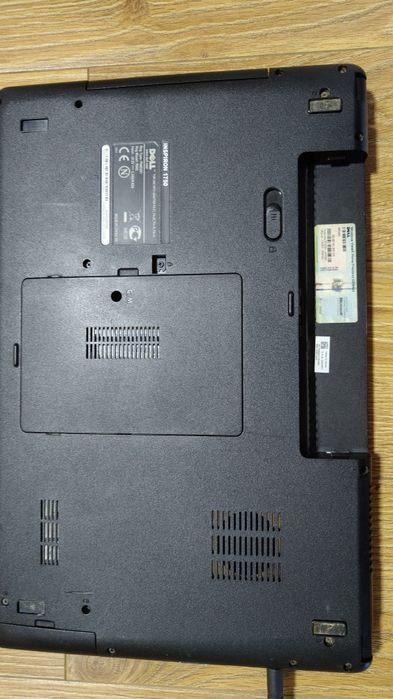 Dell Inspiron 1750