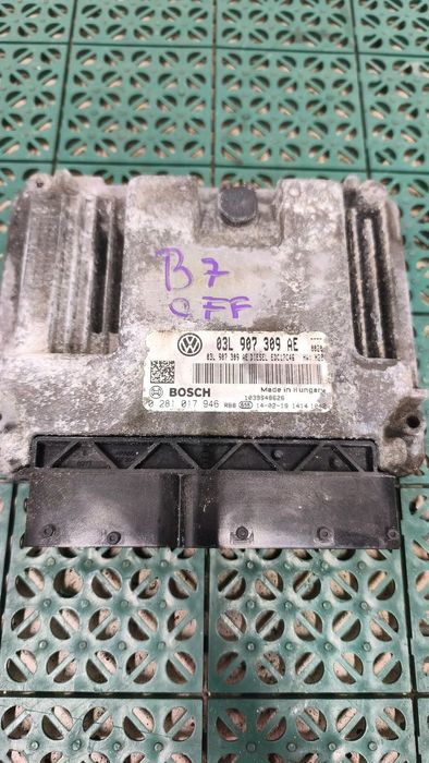 Calculator motor ECU VW Passat B7 03L907309AE 0281017946