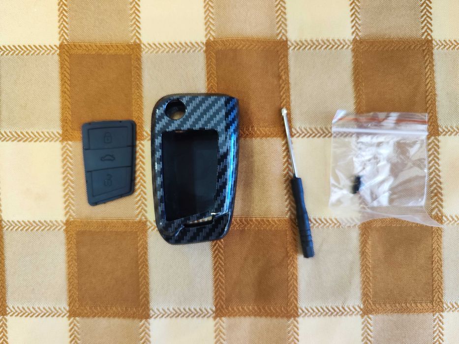 Карбонов кейс за ключ Голф 7