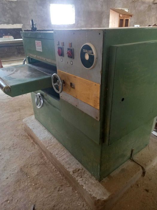 Abric grosime Guilliet 630 mm, 380 V – mașină industrială rindeluit lemn