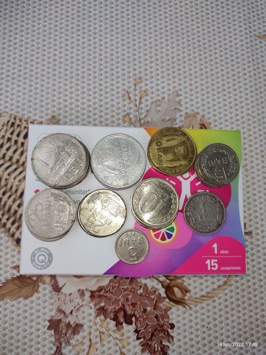 Vând monede și bancnote vechi