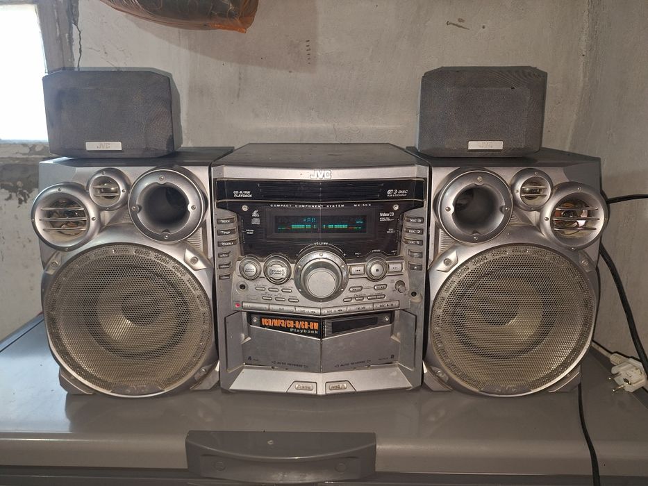 Музыкальный центр JVC