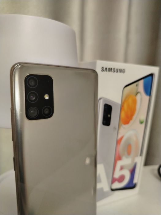 Samsung galaxy A51  на 128 Гб.