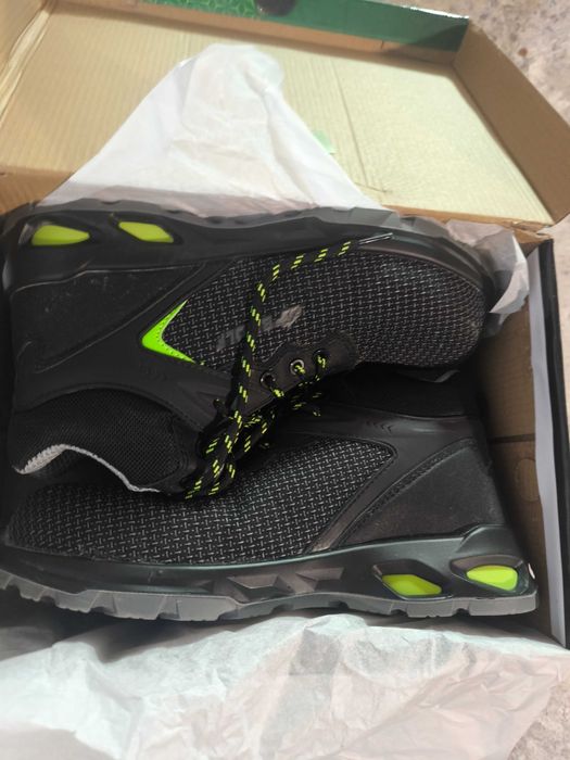 Защитни работни обувки Bwolf и Diadora