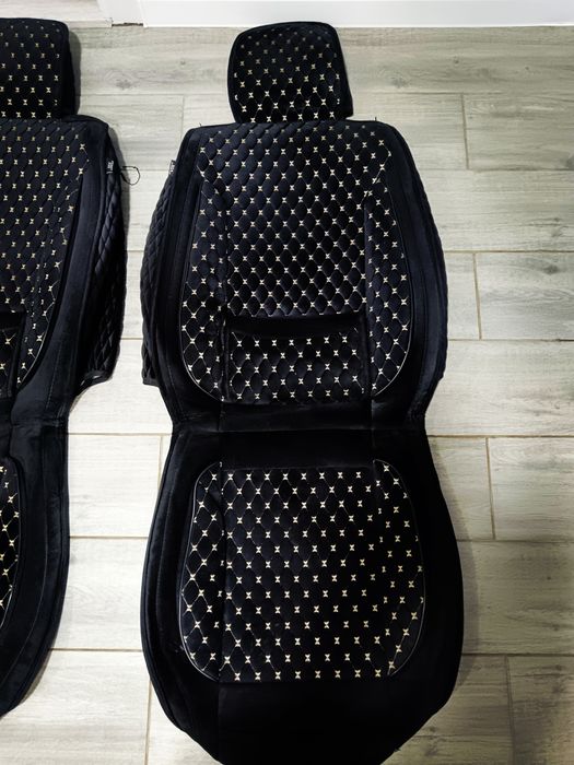 Продам универсальные чехлы