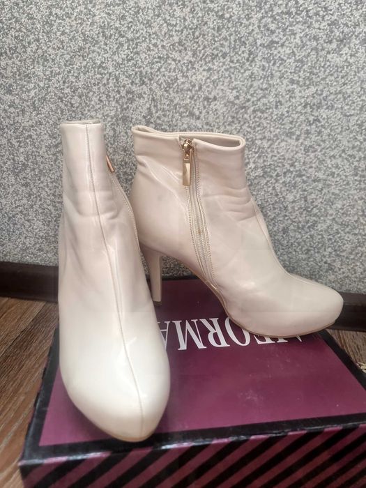 Продам обувь в отличном состоянии