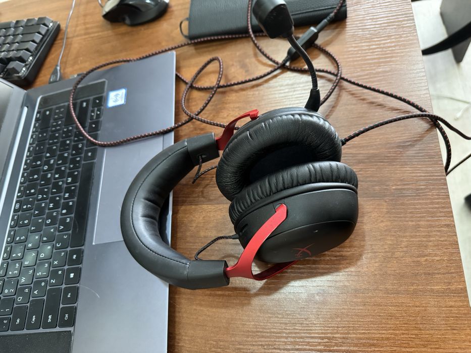 Наушники HyperX Cloud 3