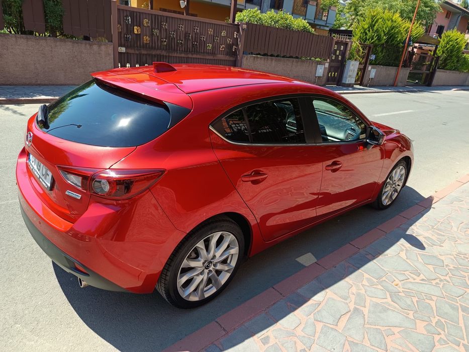 Proprietar ,vand  mazda 3