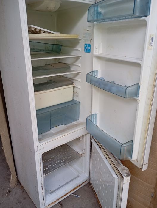 Холодильник веко