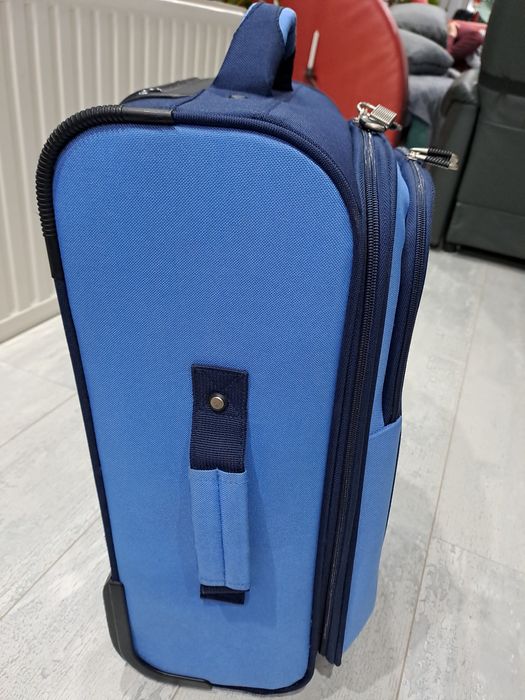 Куфар с колелца и телескопична дръжка- CL ! AX