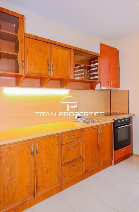 Дава се под наем Двустаен апартамент в Варна, Бриз - 70 кв.м за 500 € - Снимка #2