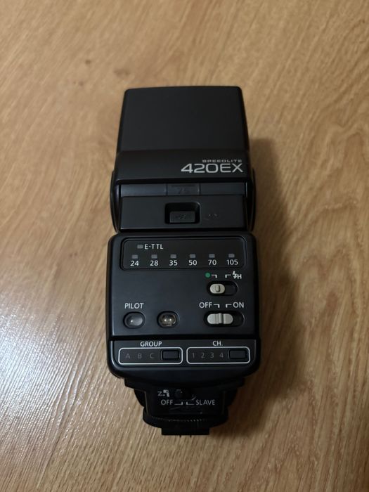 Canon Speedlite 420EX светкавица
