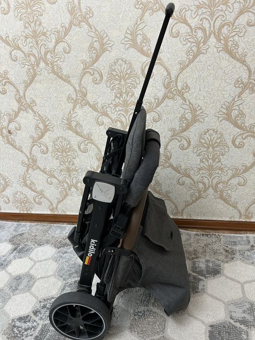 Прогулочная коляска kidilo