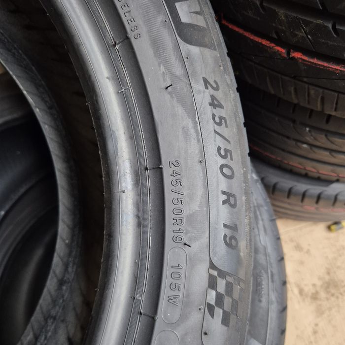 245 50 19 Michelin
