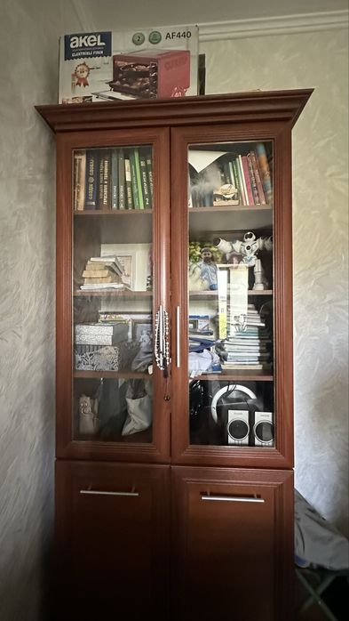 Книжный шкаф для детской