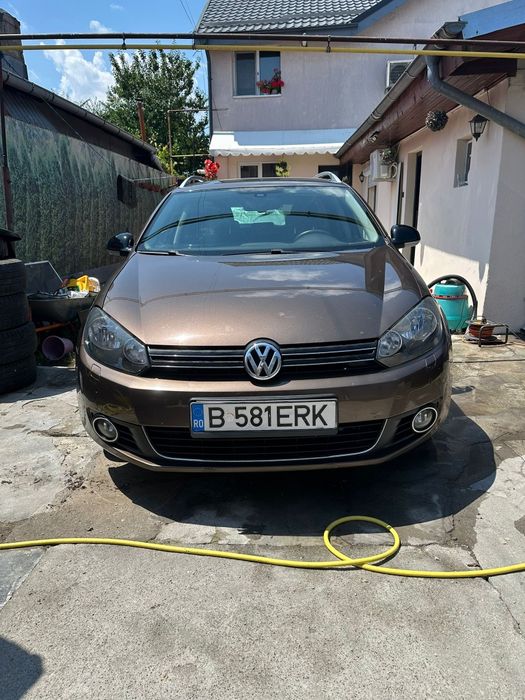 VOLKSWAGEN Golf 2012