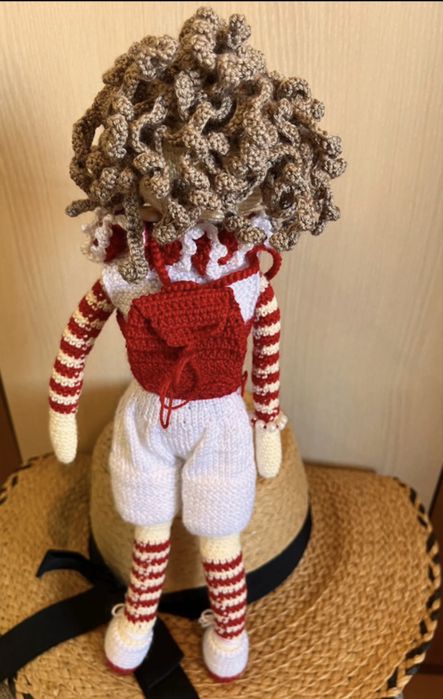 Papusa crosetata manual Amigurumi