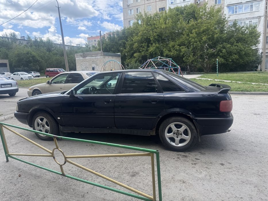 Продам маштну Audi 80 B4