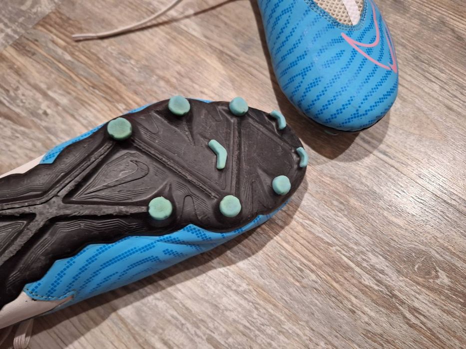 Продавам детски бутонки