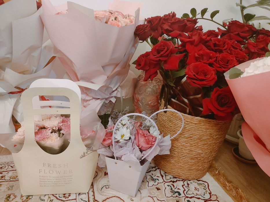 Цветы свежие разные