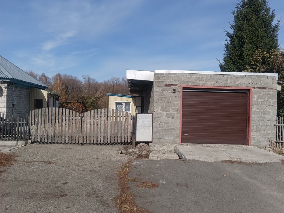 Продам дом небольшой ,теплый,