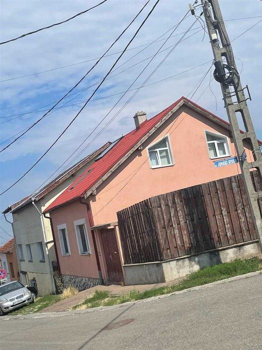 Casa Particulara Central Cărămidă P+M Garaj Beci Instalație apa solară