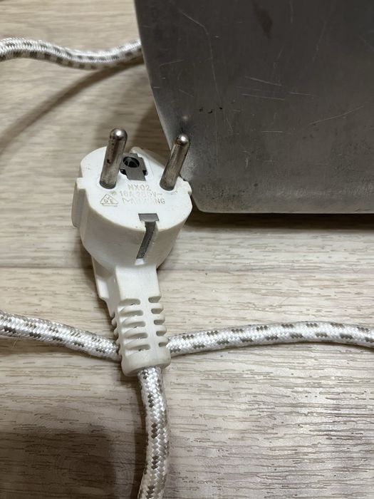 Утюг в рабочем состоянии