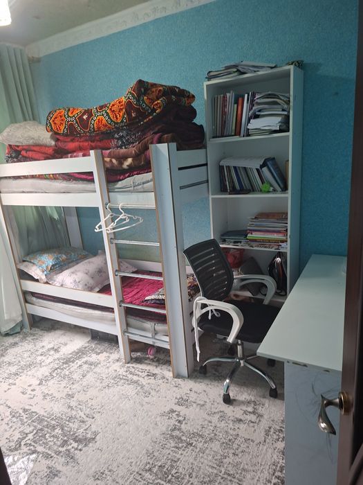 Срочно продаётся 3/2/4 квартира 77 серия феруза 77000