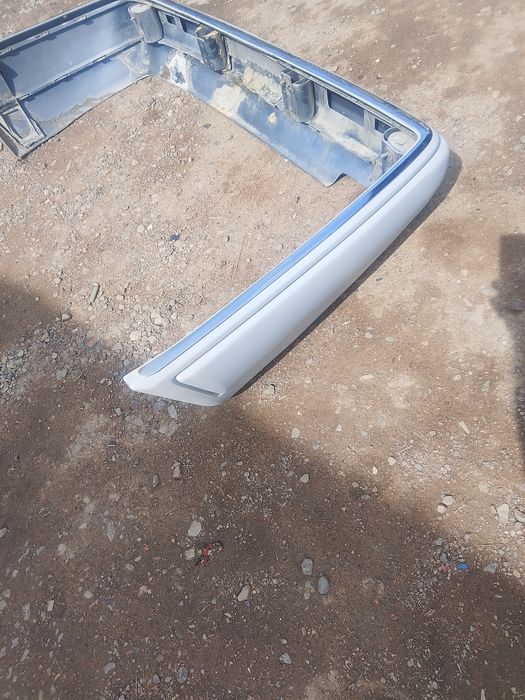 Бампер на мерседес