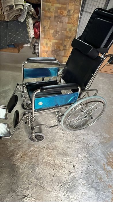 Продам инвалидную коляску