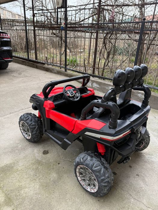 Монстор трак машина