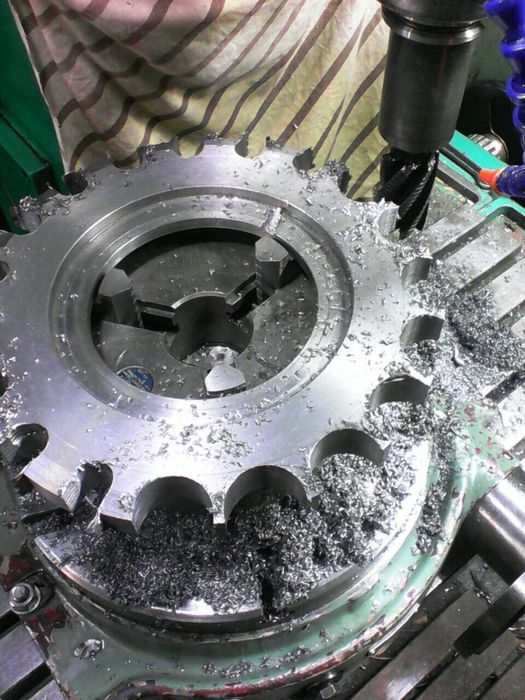 Стругарски и фрезови услуги