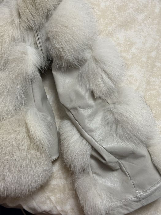 haina de blana vulpe alba