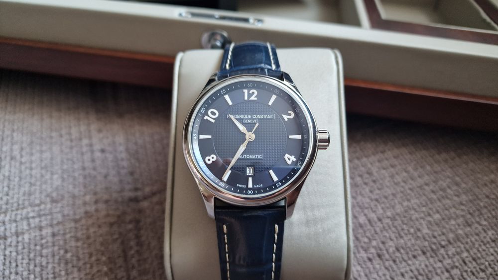 Frederique Constant Runabout