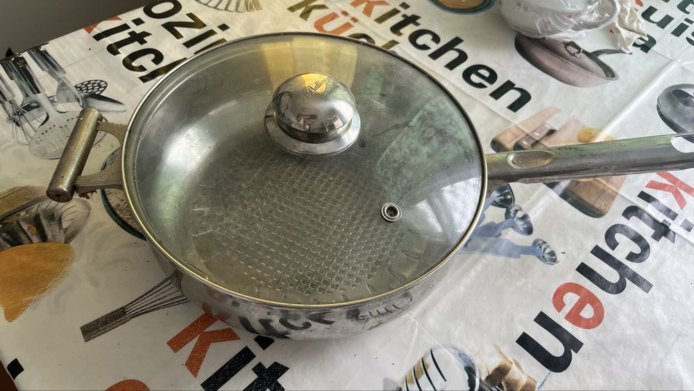 Продам сковороду 26 см б/у