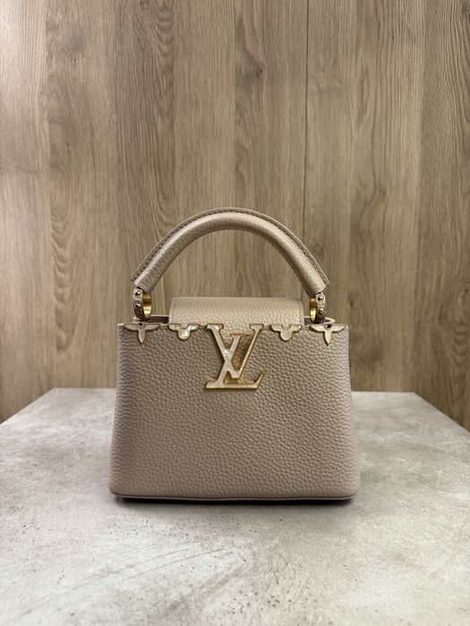 Geanta Louis Vuitton mini capucines