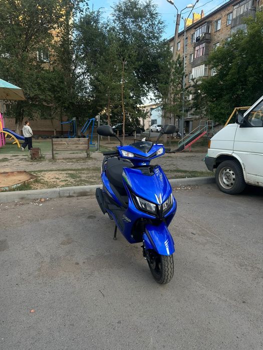 Продам скутер м8