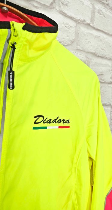 Diadora ветроустойчиво дамско яке за бягане / тичане размер М  НОВО
